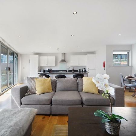 2 Bed Executive Penthouse Near Liverpool Street Free Wifi By City Stay Aparts London Exterior photo