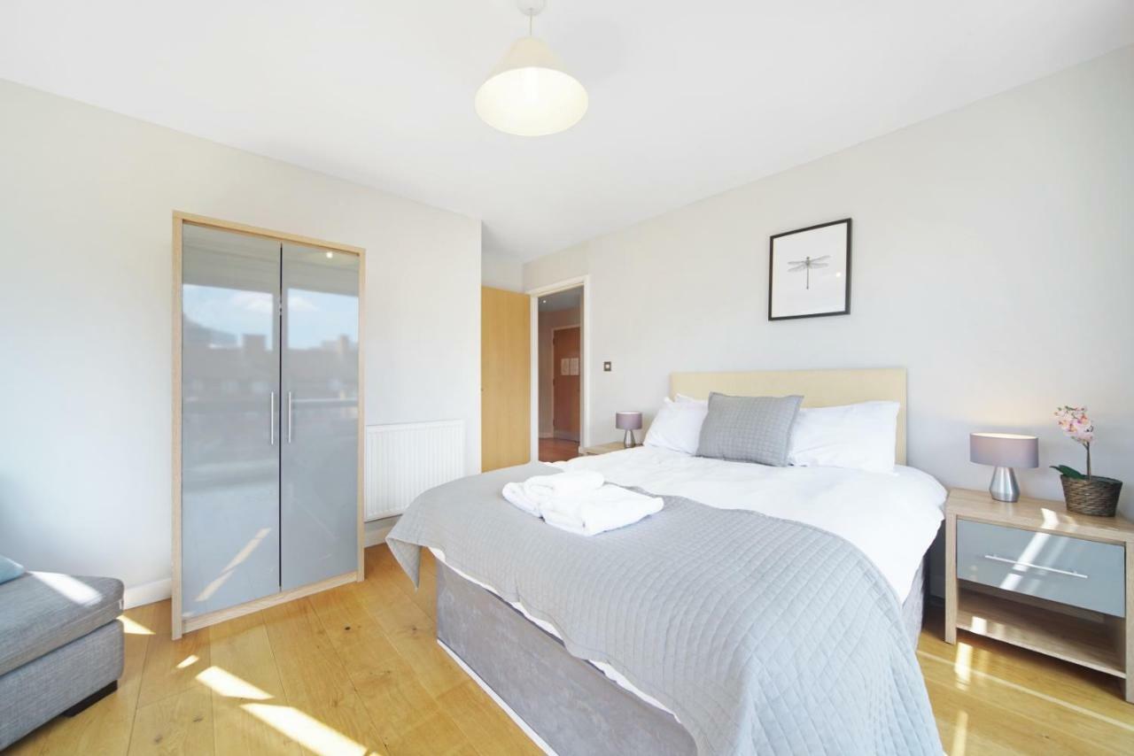 2 Bed Executive Penthouse Near Liverpool Street Free Wifi By City Stay Aparts London Exterior photo