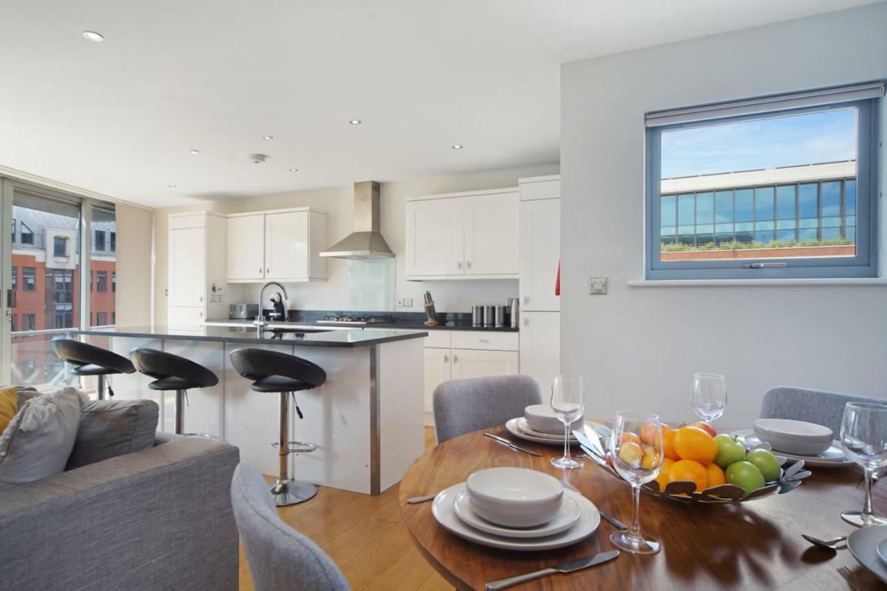 2 Bed Executive Penthouse Near Liverpool Street Free Wifi By City Stay Aparts London Exterior photo