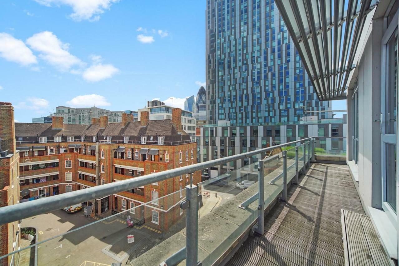2 Bed Executive Penthouse Near Liverpool Street Free Wifi By City Stay Aparts London Exterior photo